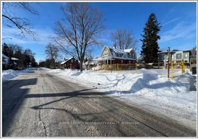 Vacant Land For Sale | W12862014