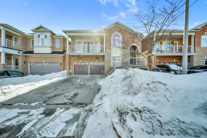 8  Atira  Avenue, Brampton, ON L7A 3T3