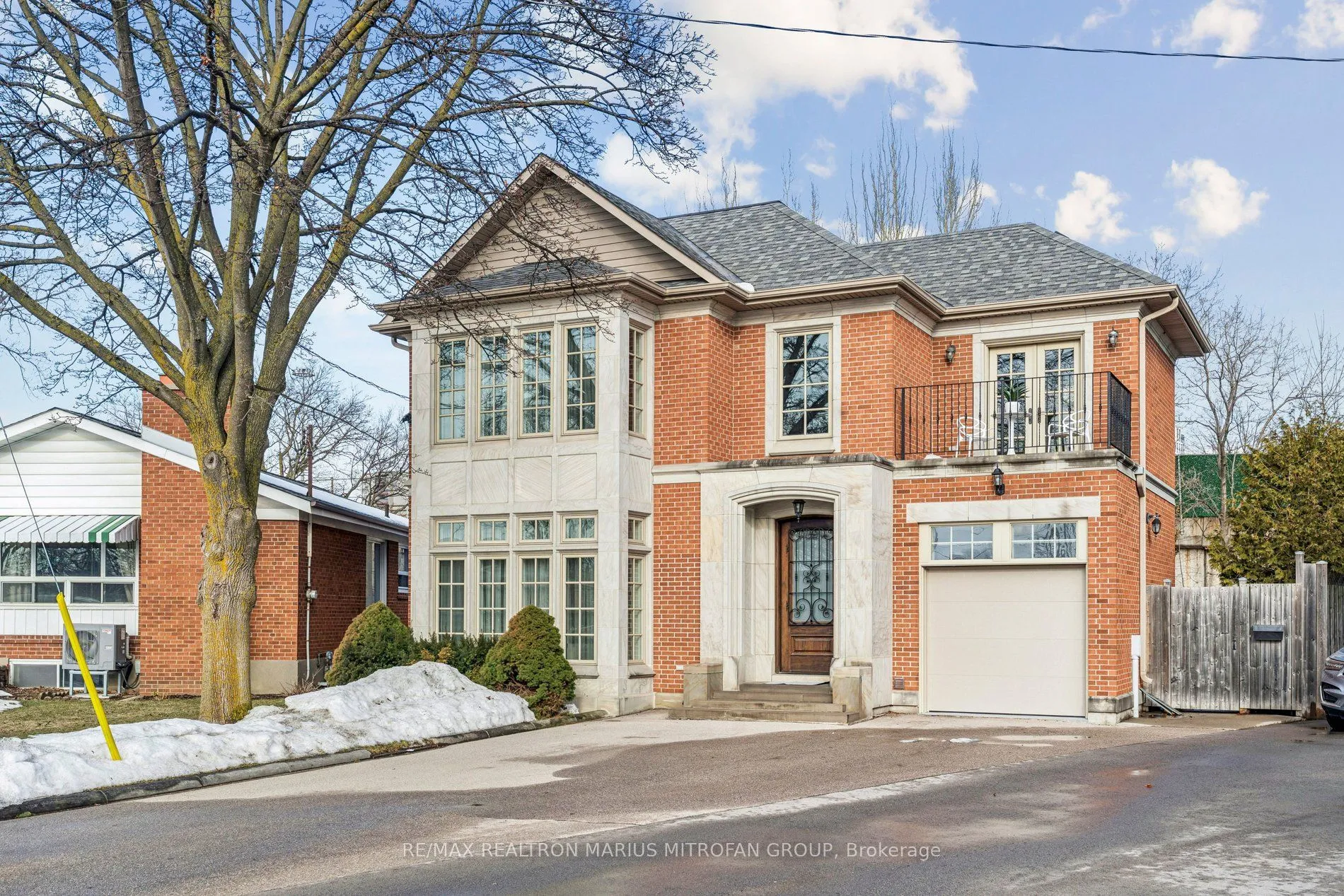 Detached Home For Sale | W12862480