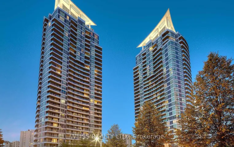 33  Elm  Drive, Mississauga, ON L5B 4M2