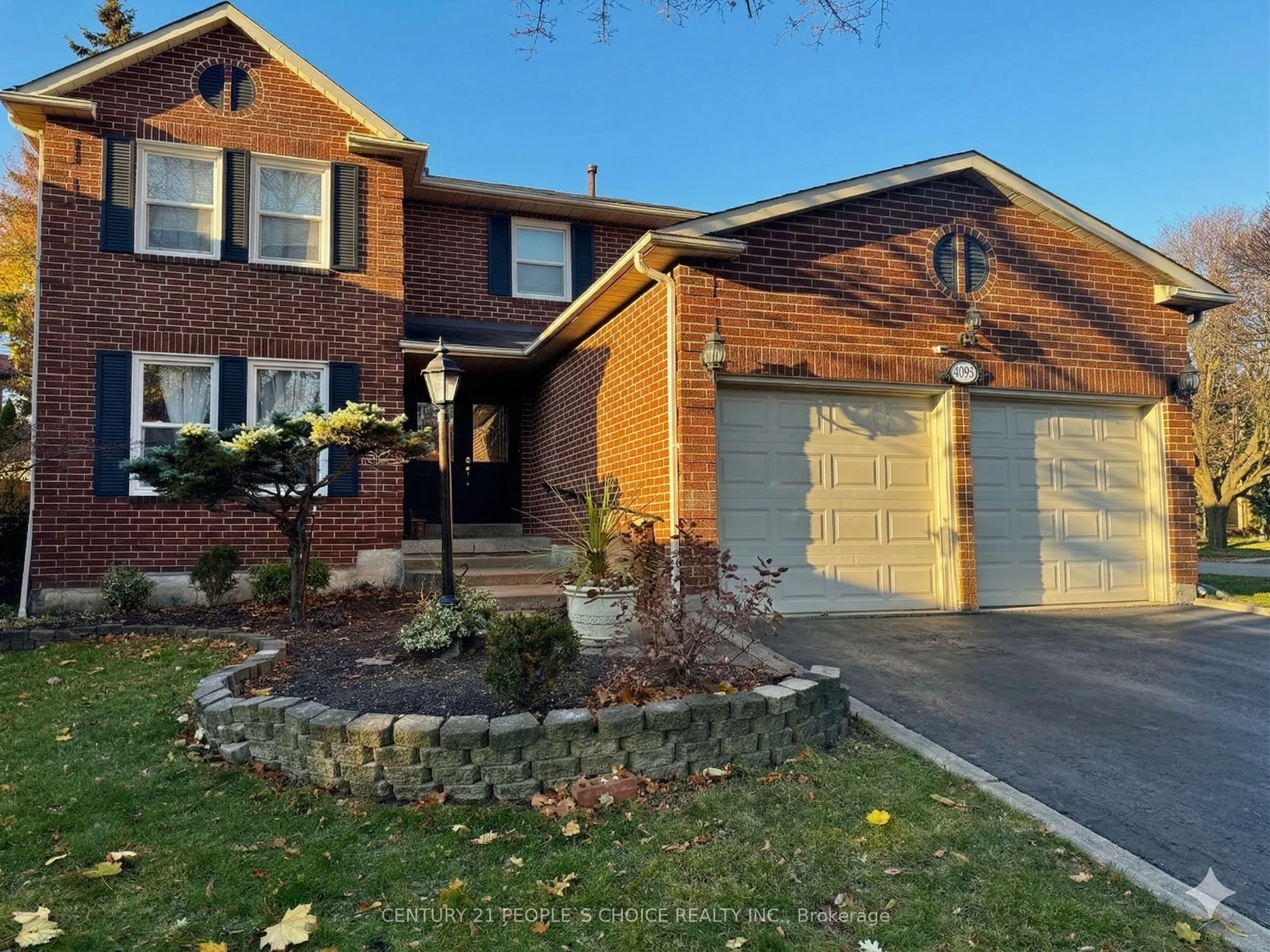 Detached Home For Lease | W12863106