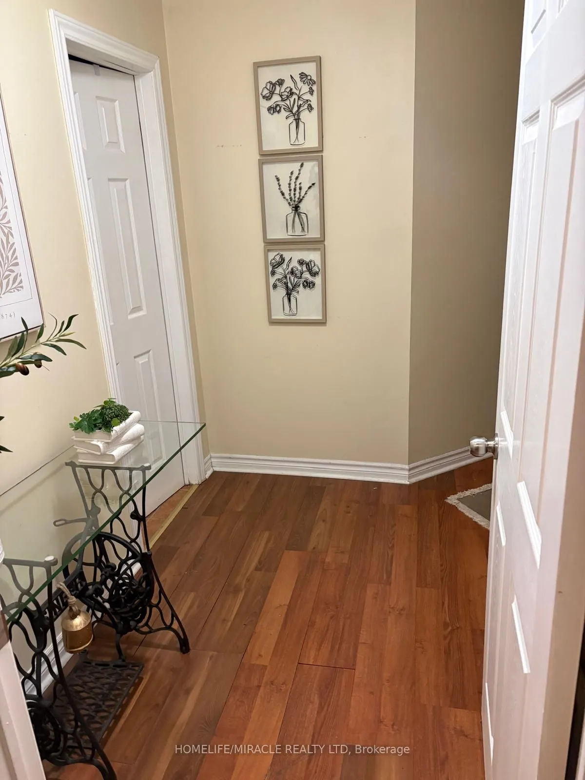 Detached Home For Lease | W12863386