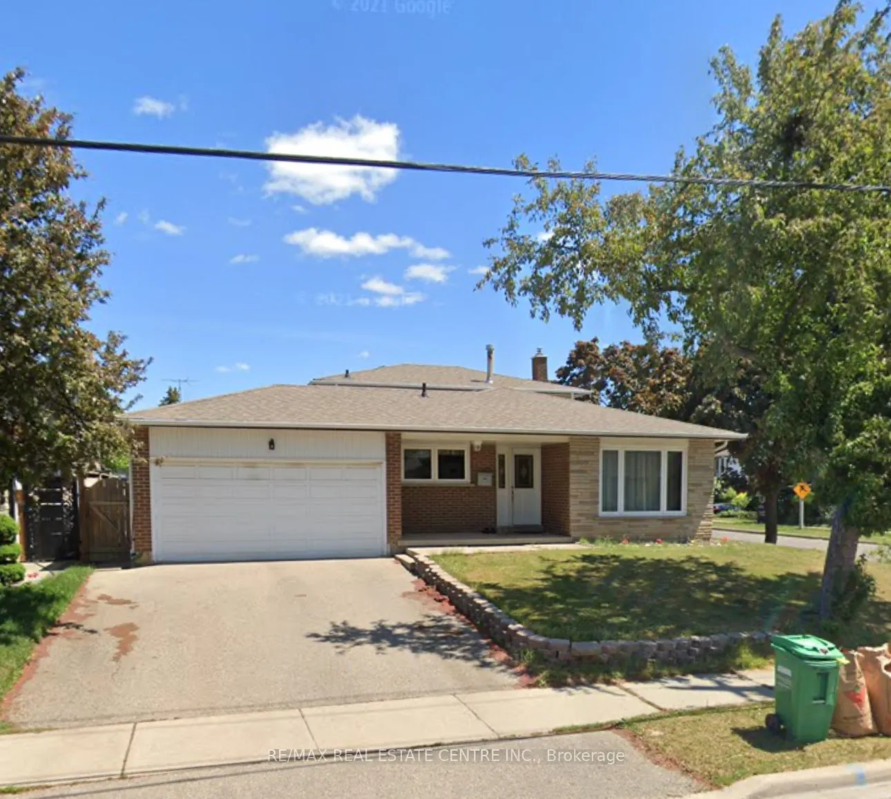 Detached Home For Lease | W12867458