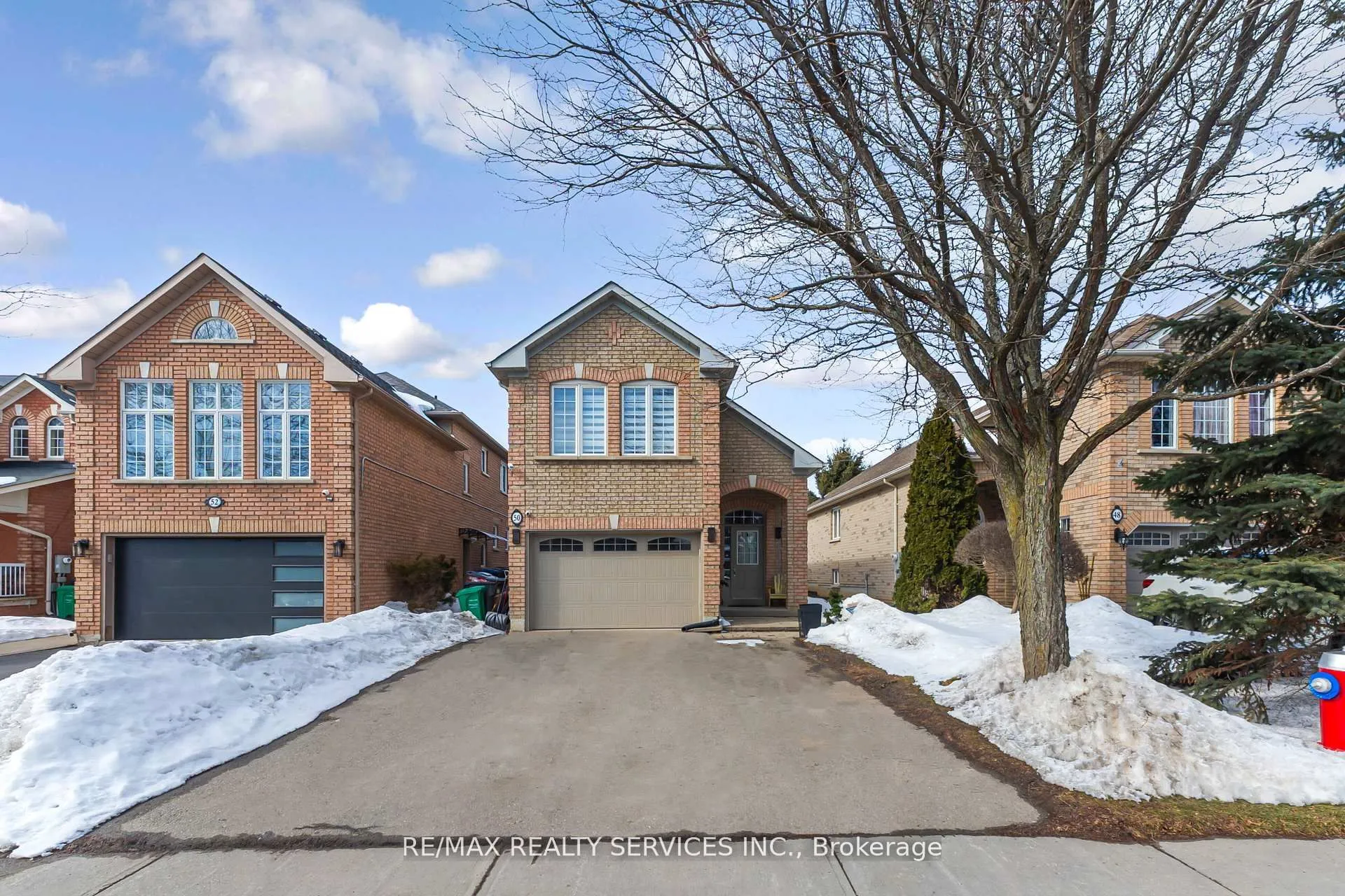Detached Home For Sale | W12869832