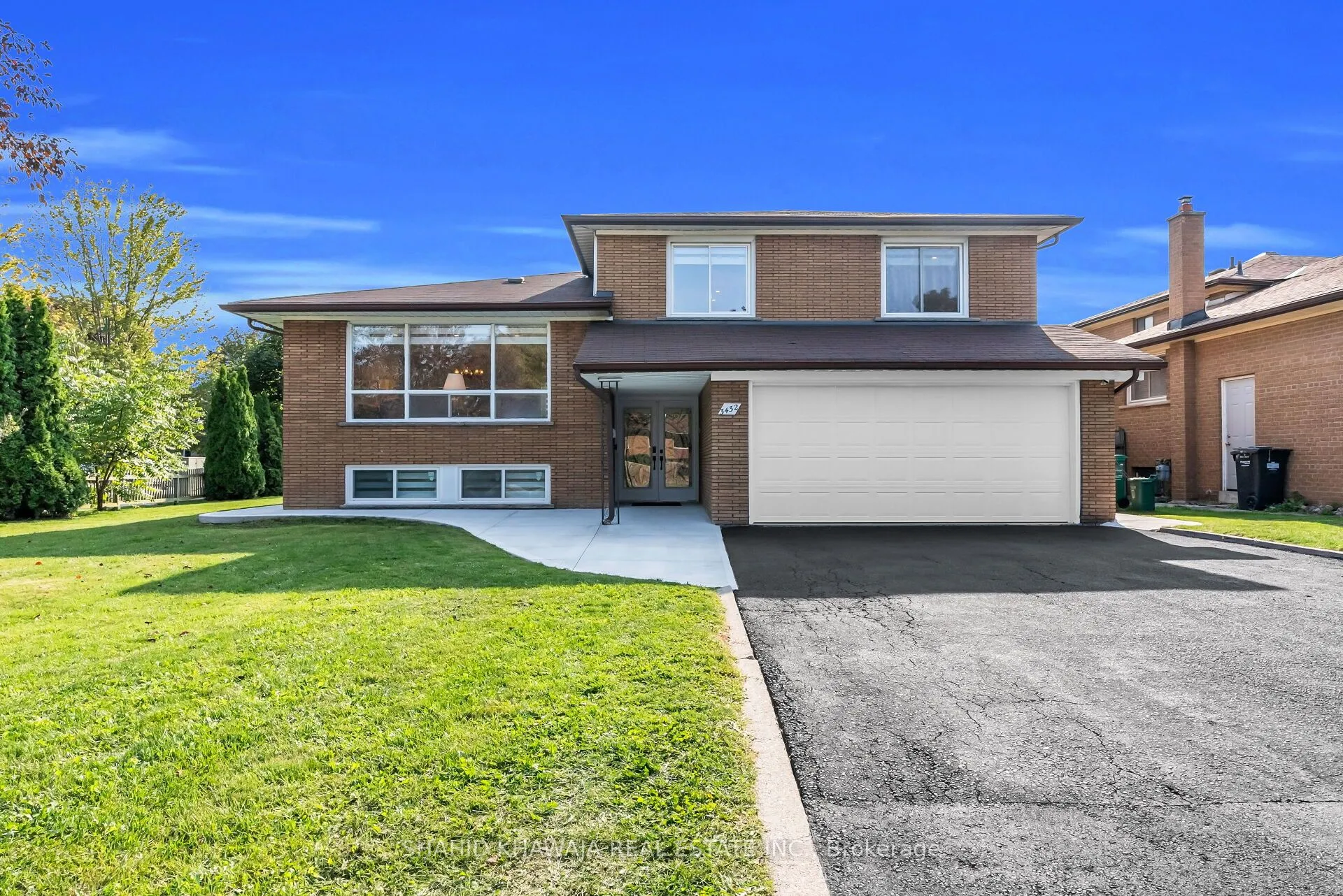Detached Home For Sale | W12870720