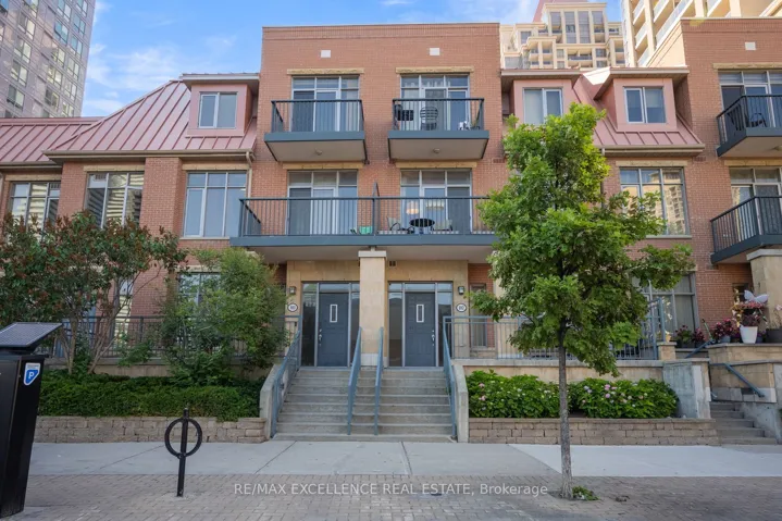 320  City  Centre  Drive, Mississauga, ON L5B 4P8