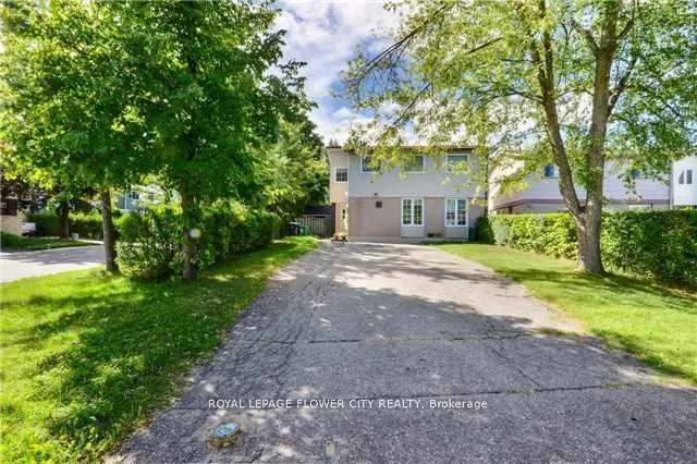 Detached Home For Sale | W12875798
