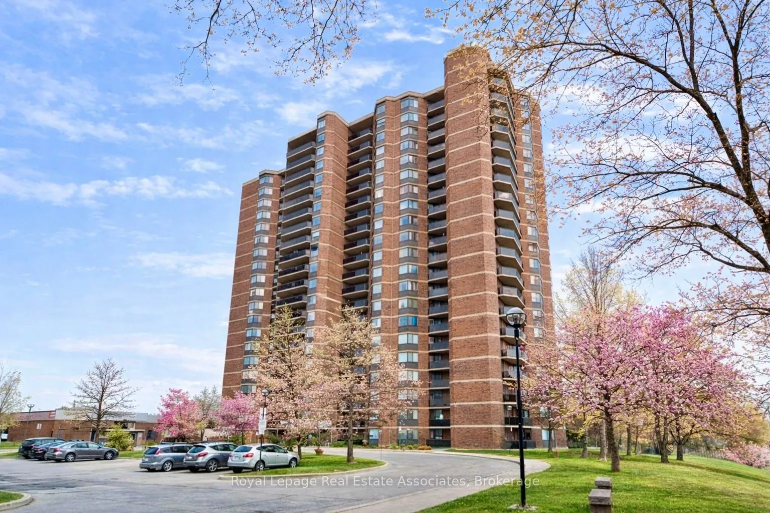 Property For Sale | W12875828
