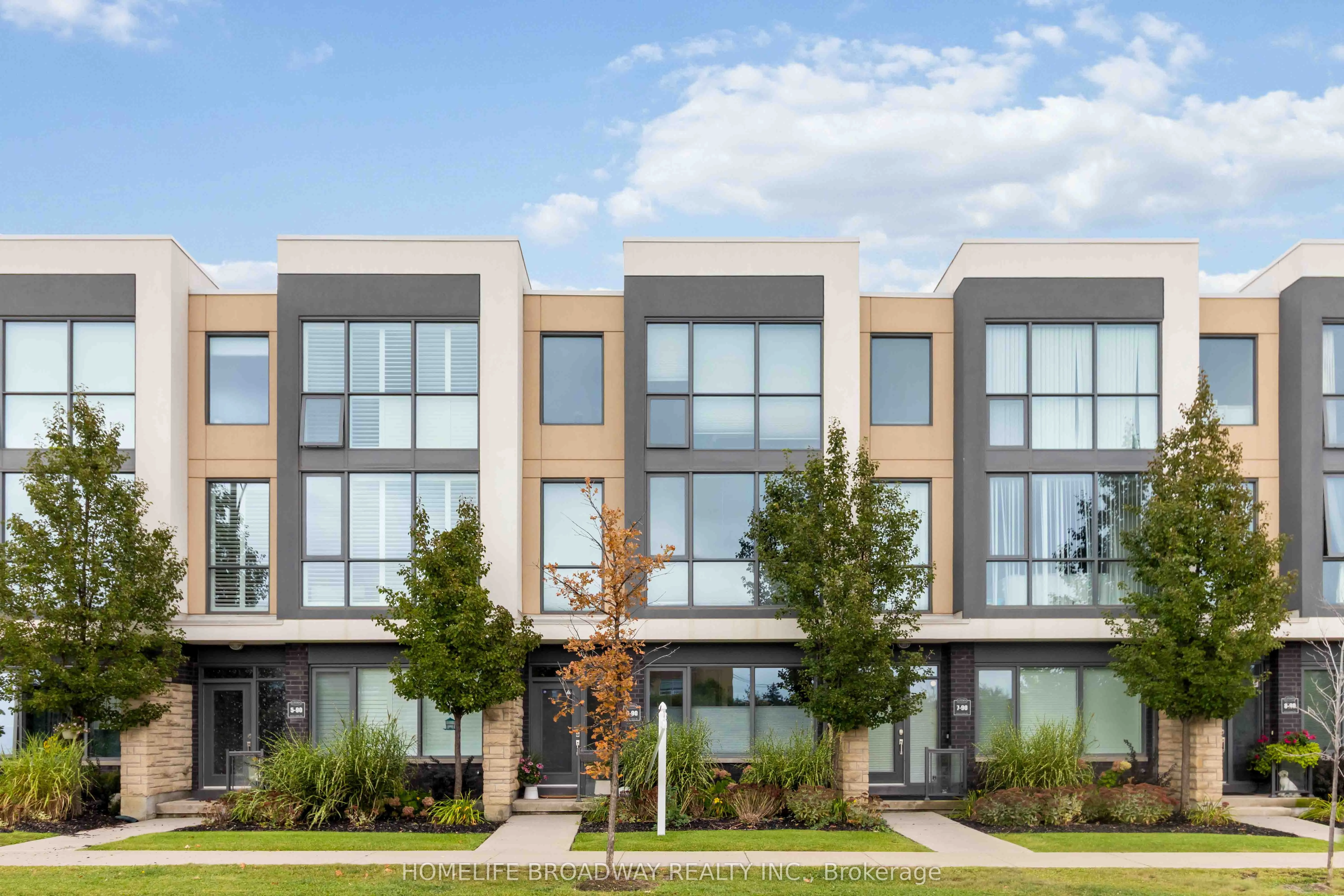 Property For Sale | W12879590