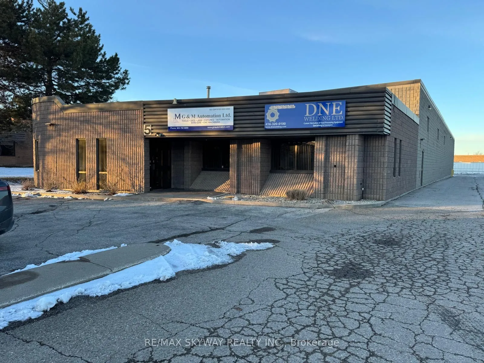 Industrial Property For Sale | W12887812