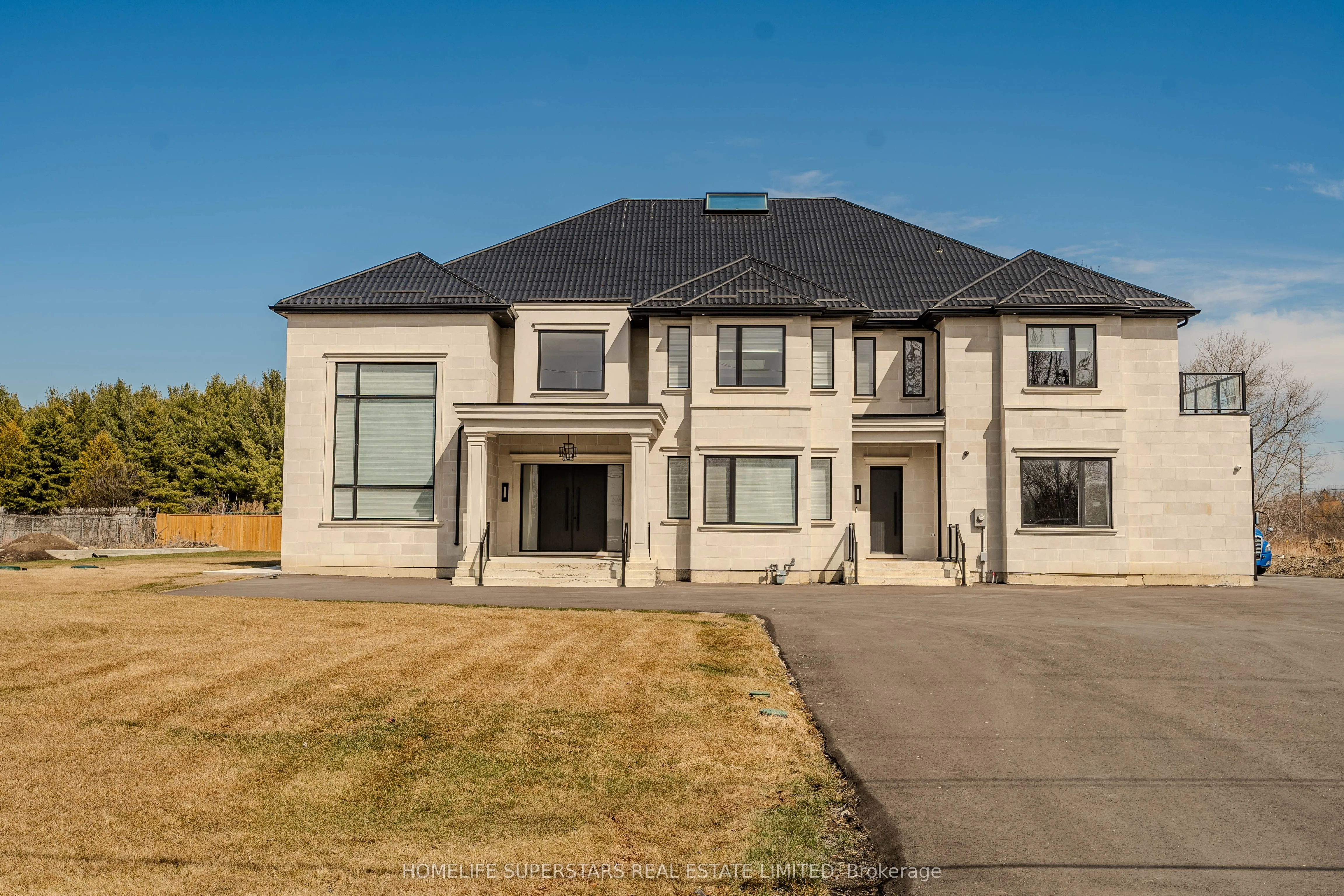 Detached Home For Sale | W12889982