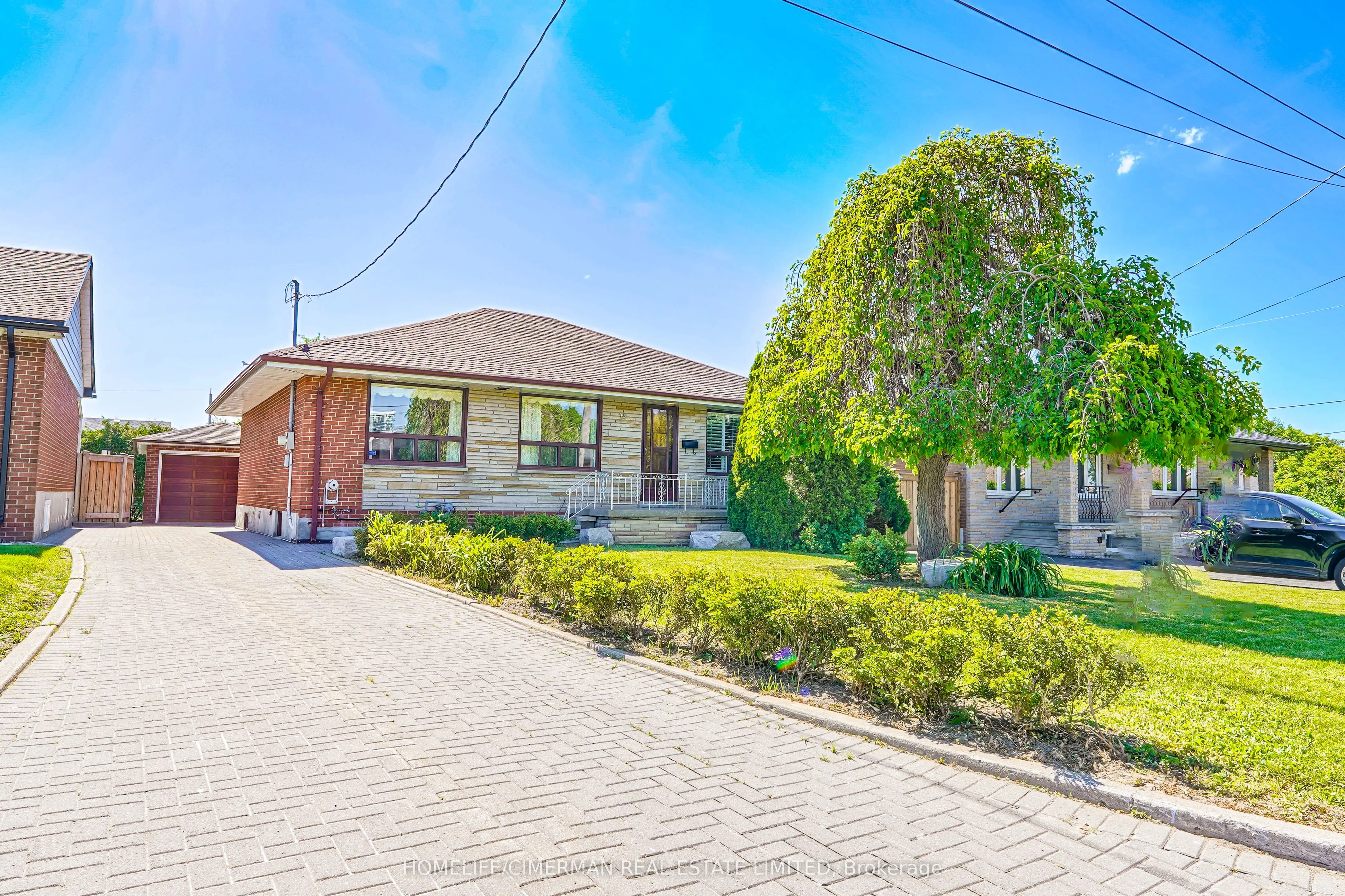 Detached Home For Sale | W12890610