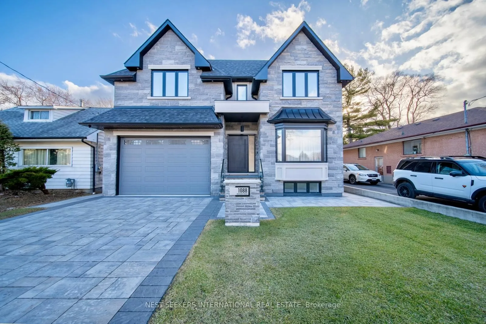 Detached Home For Sale | W12896904