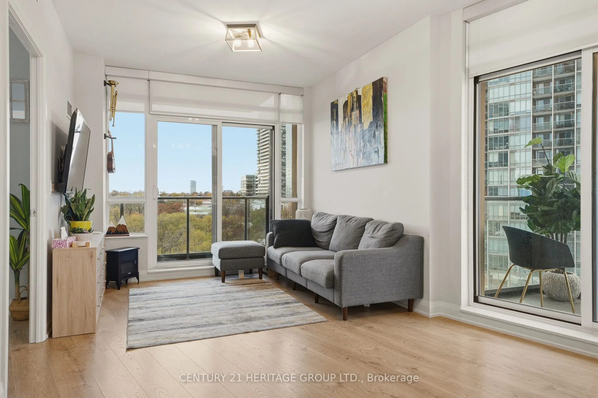 Property For Sale | W12896974