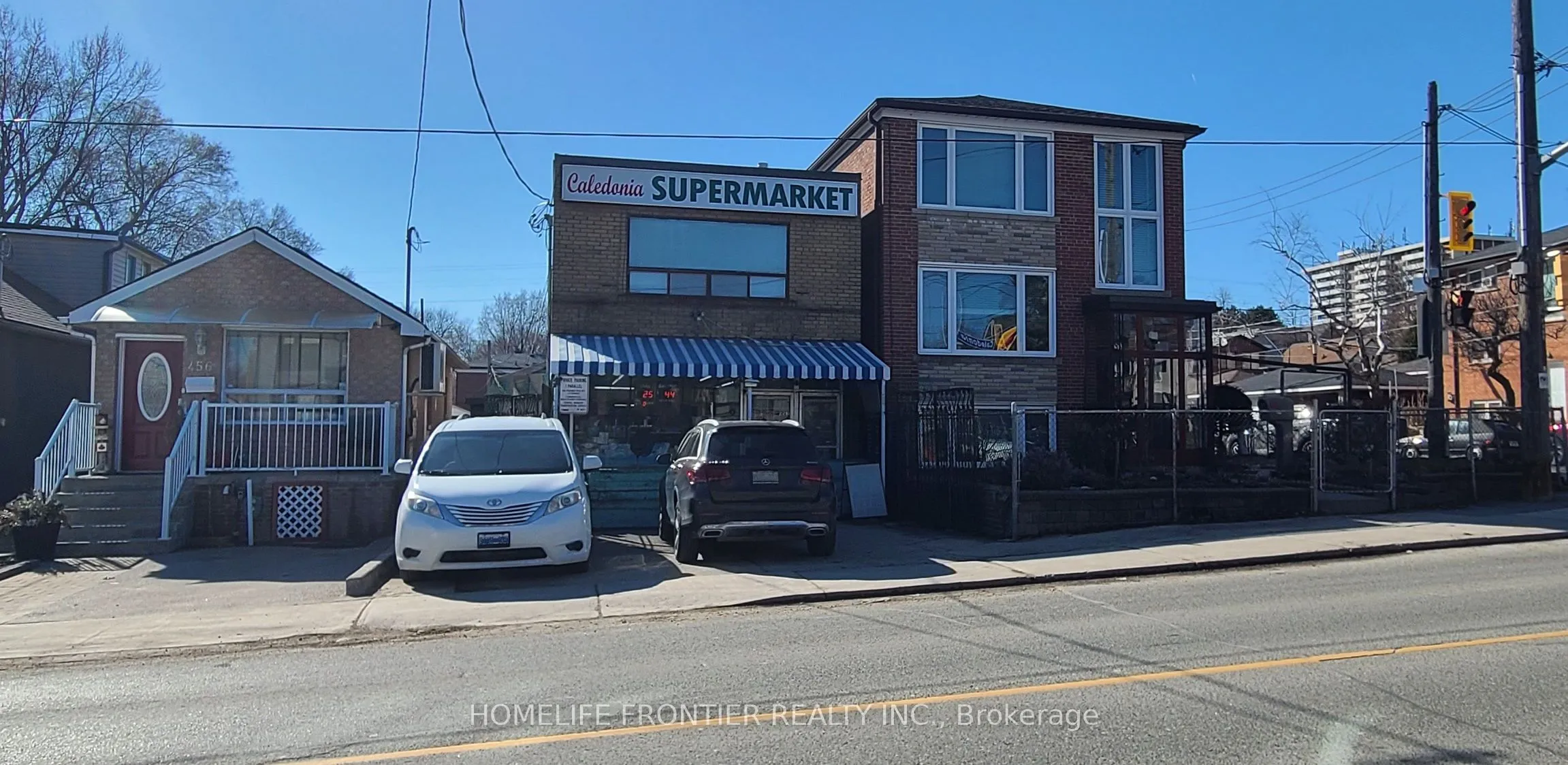 Property For Sale | W12897854