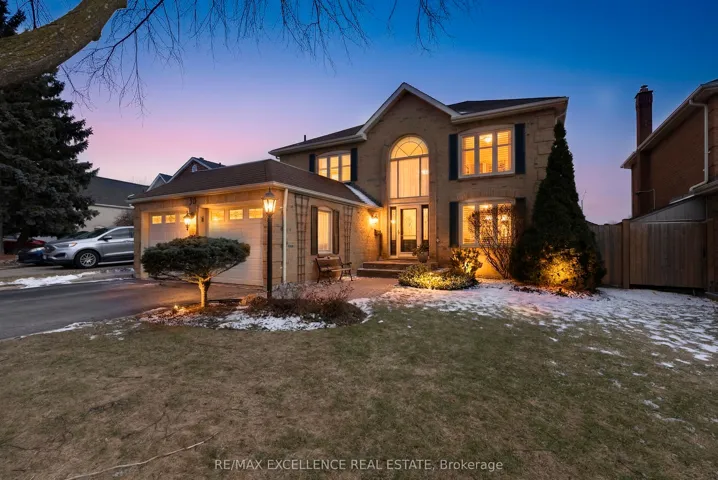 Large Driveway with 6 Car Parking