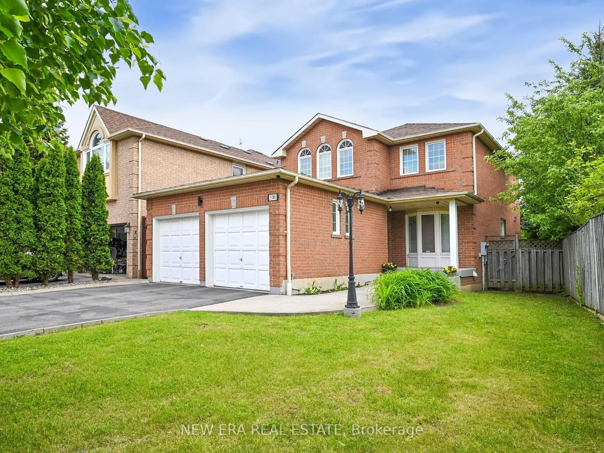 Detached Home For Sale | W12900036