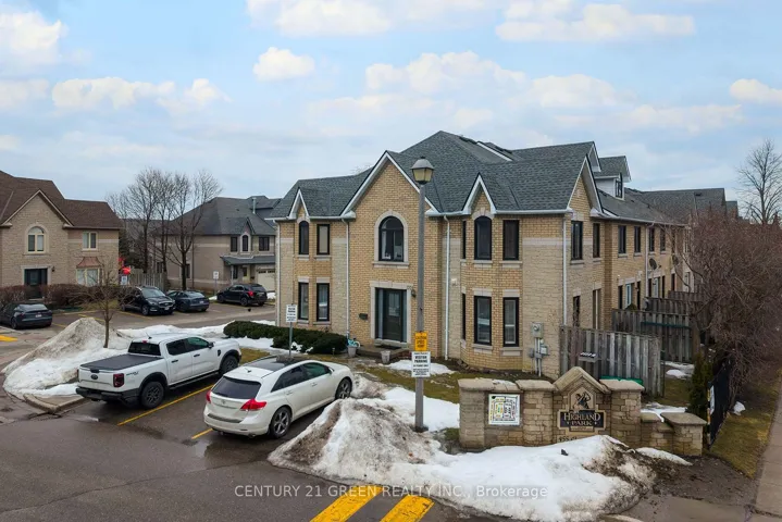 455  Apache  Court, Mississauga, ON L4Z 3W8
