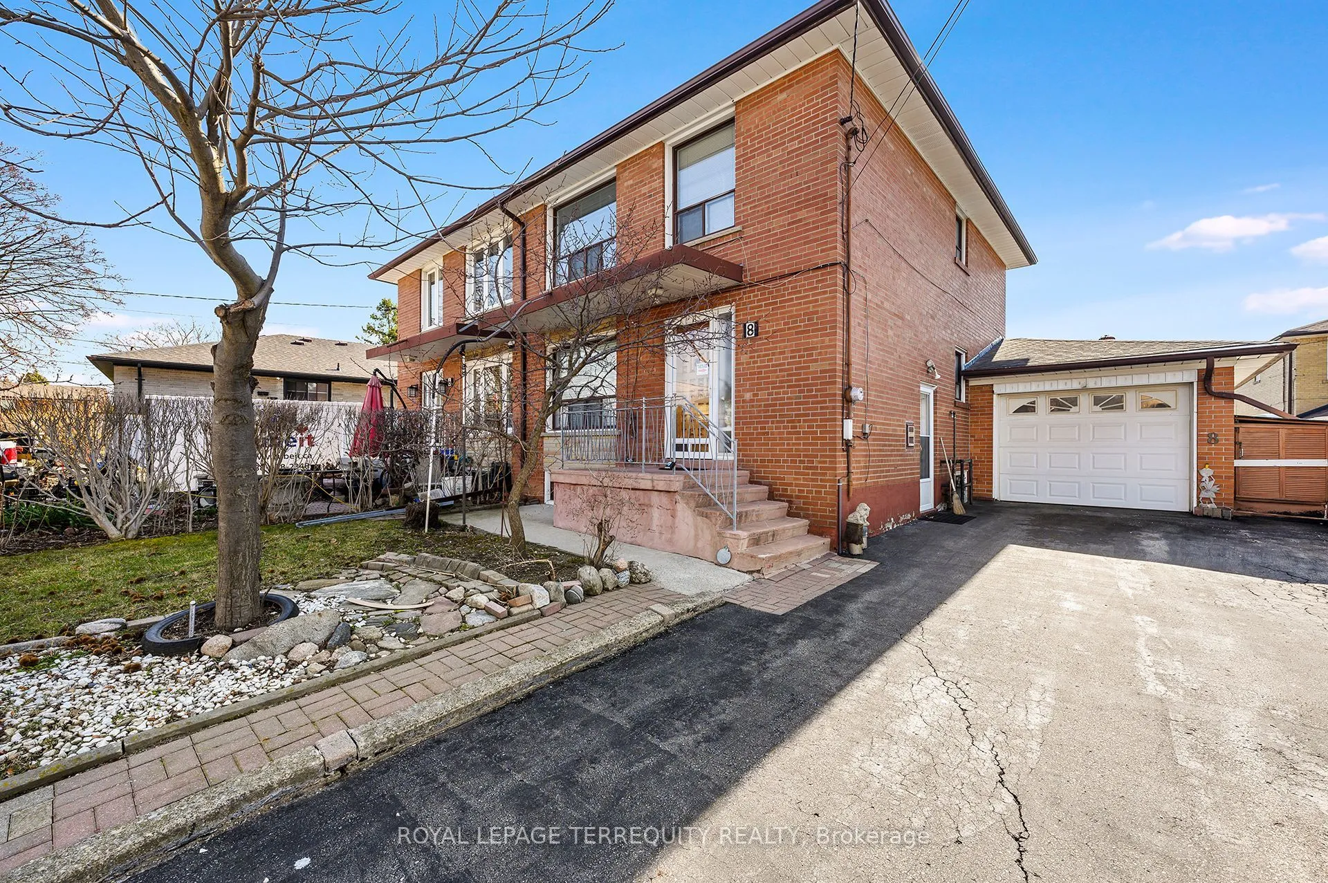Semi-Detached Home For Sale | W12900578