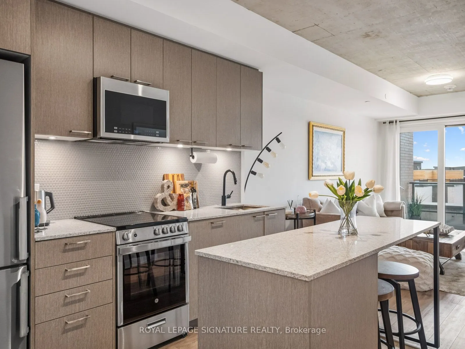 Property For Sale | W12901662