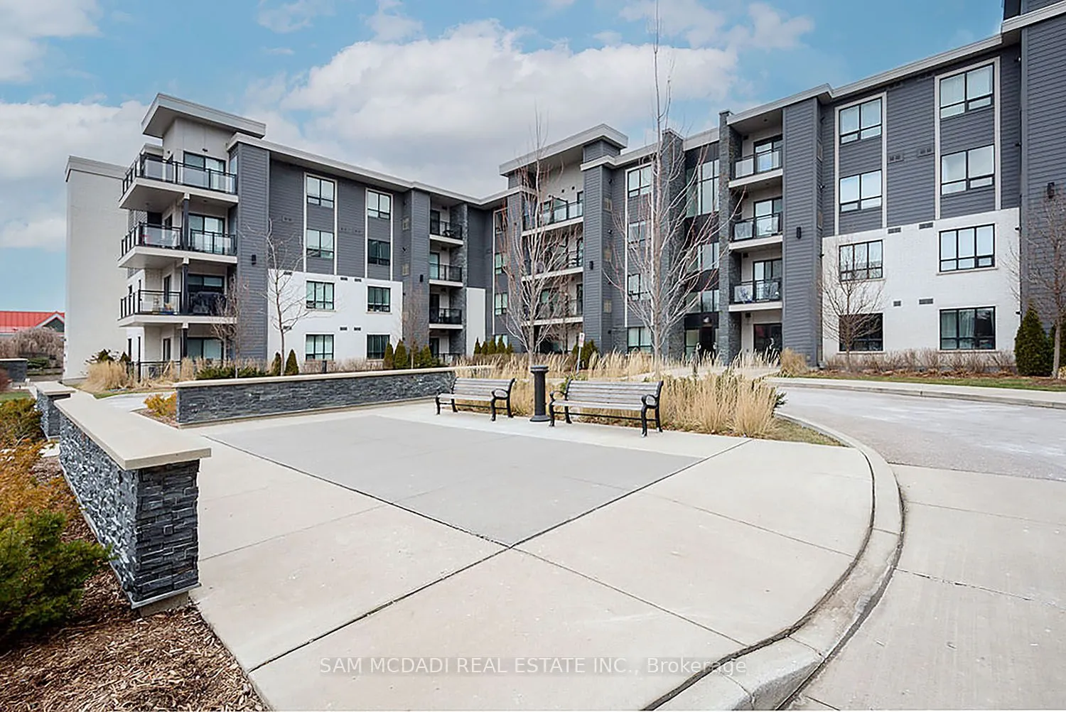 Property For Lease | W12902796