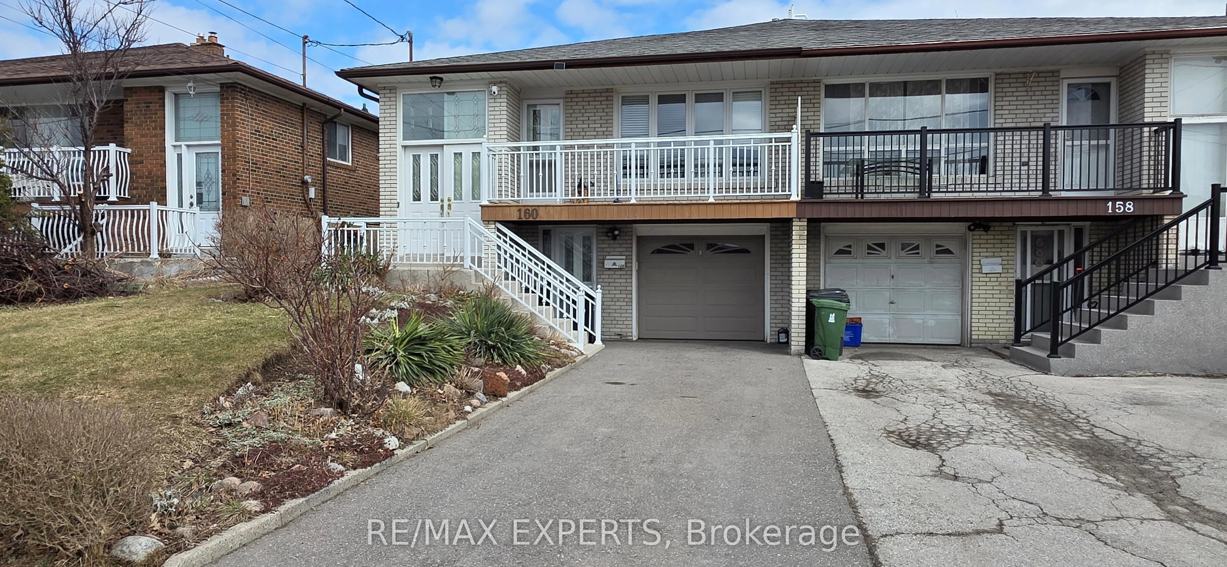 Semi-Detached Home For Lease | W12904064