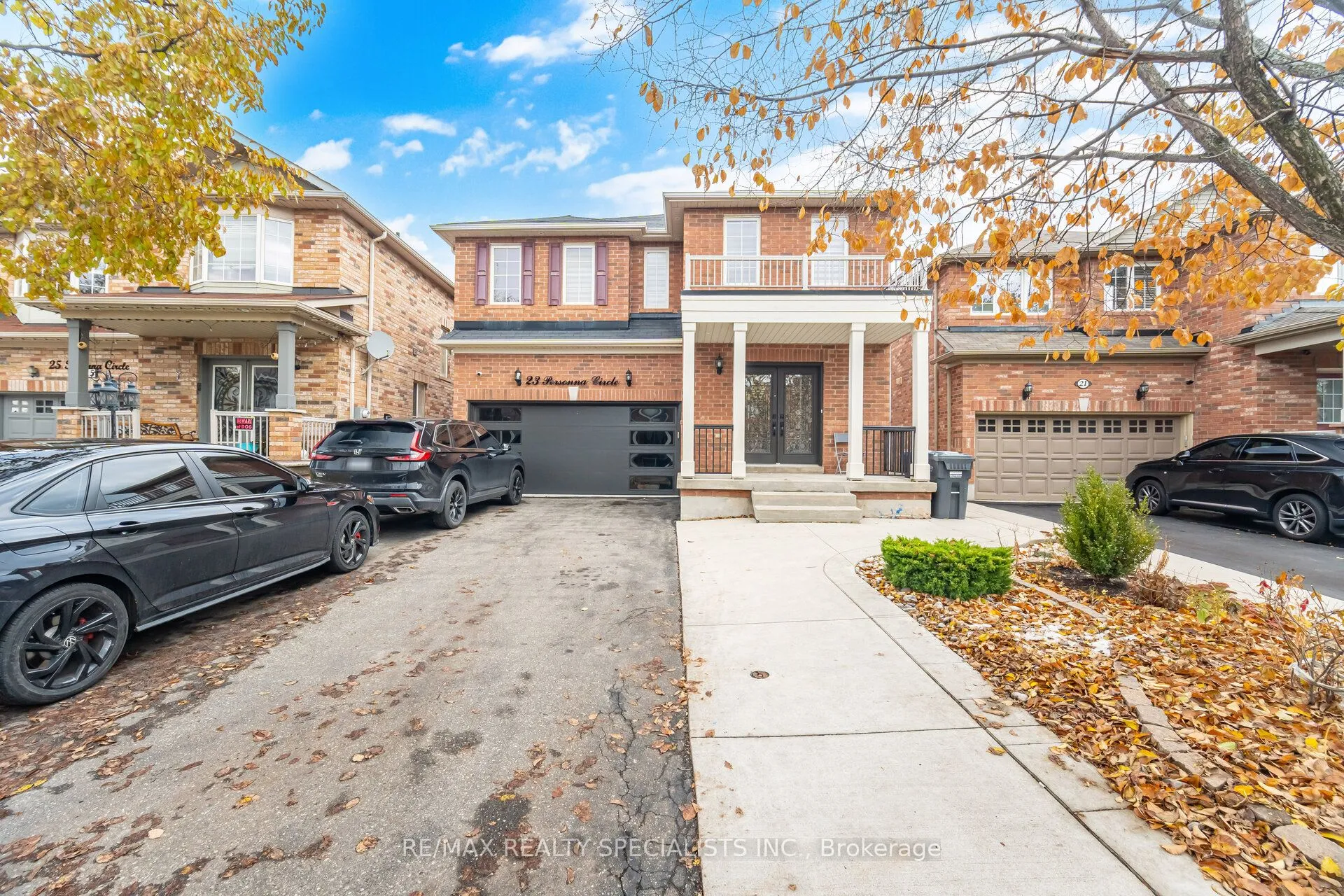 Detached Home For Sale | W12906696