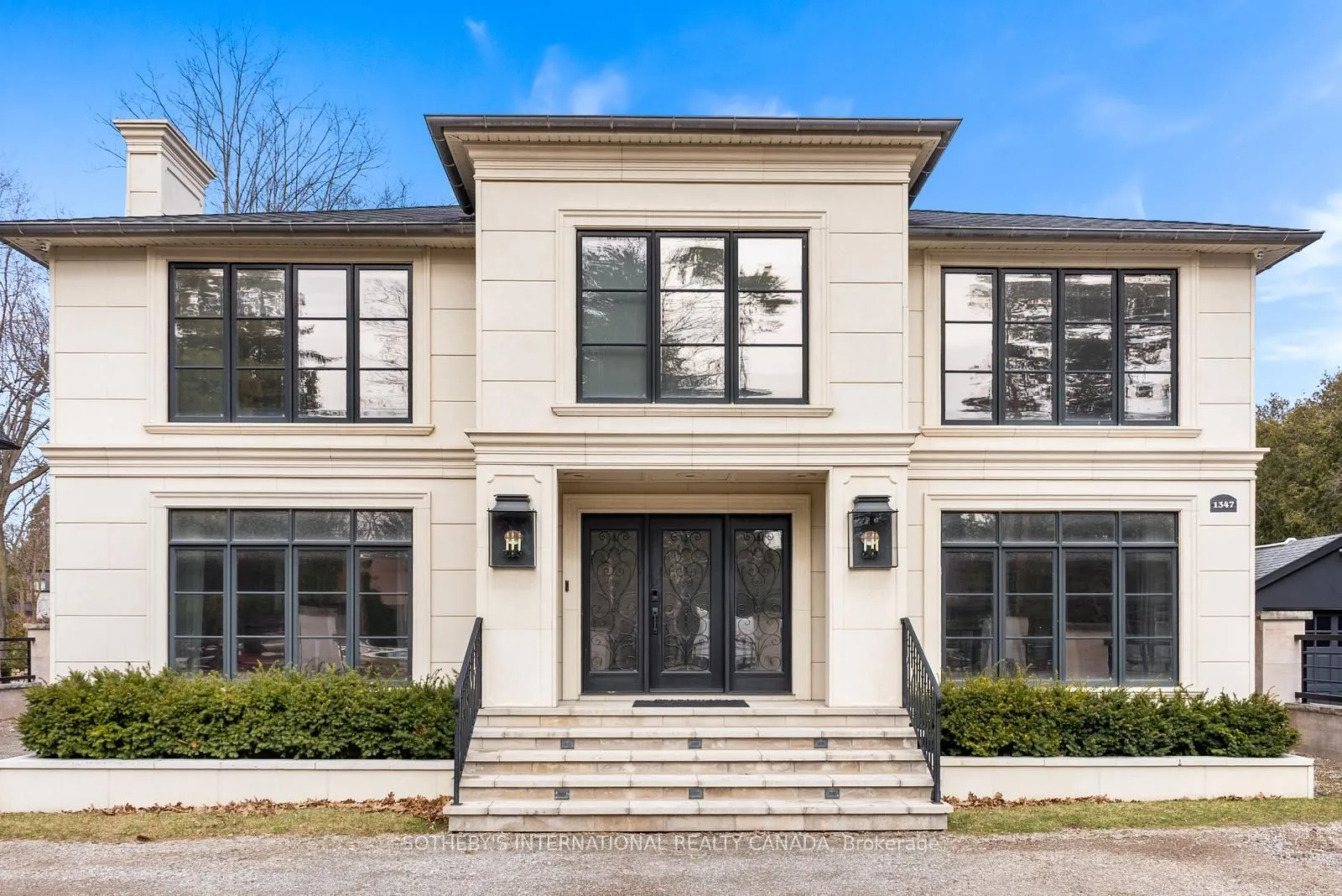 Detached Home For Sale | W12906842
