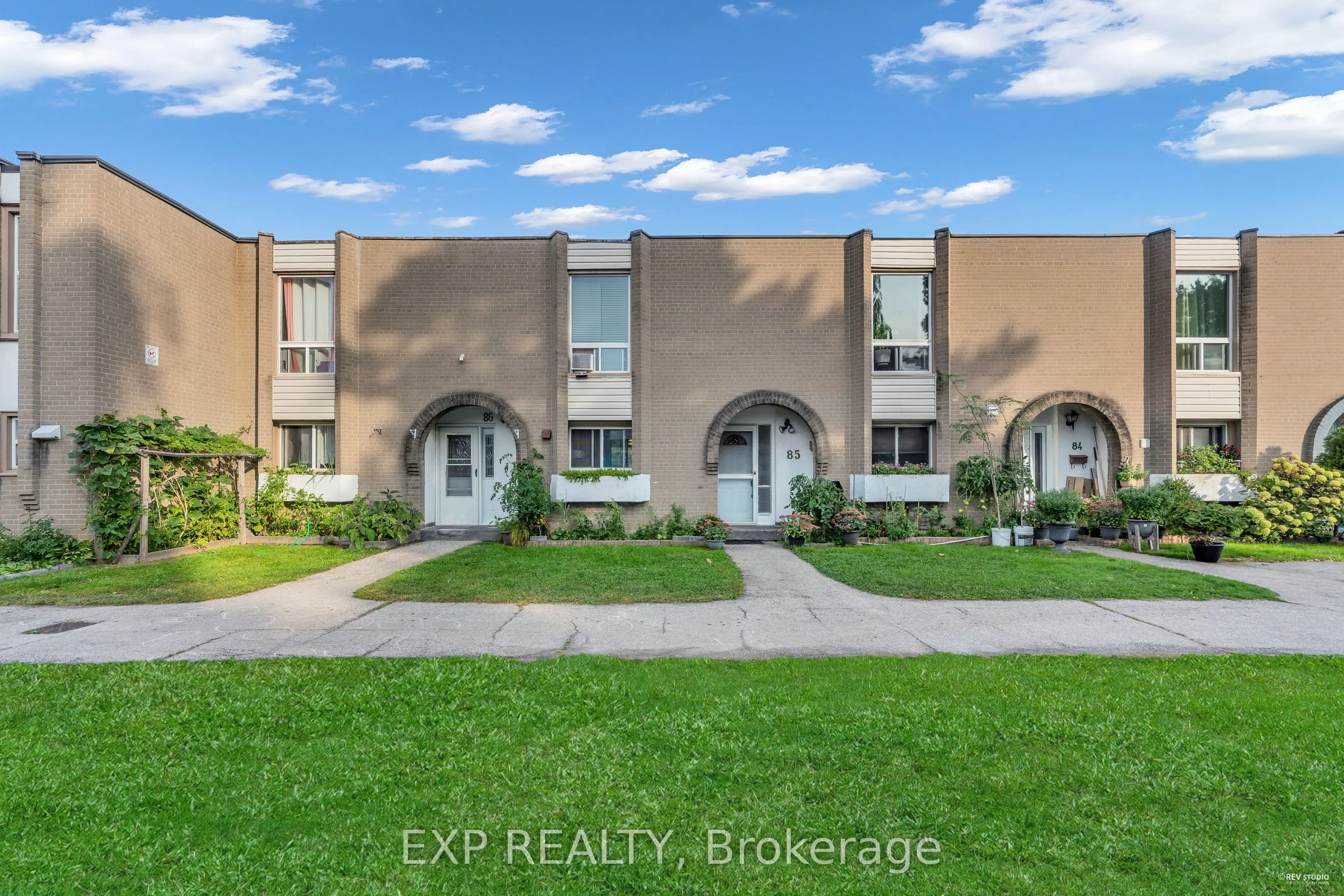 Property For Sale | W12907886