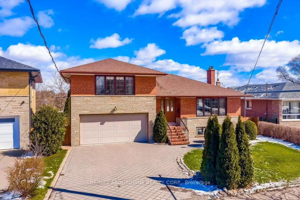 Detached Home For Sale | W12907904