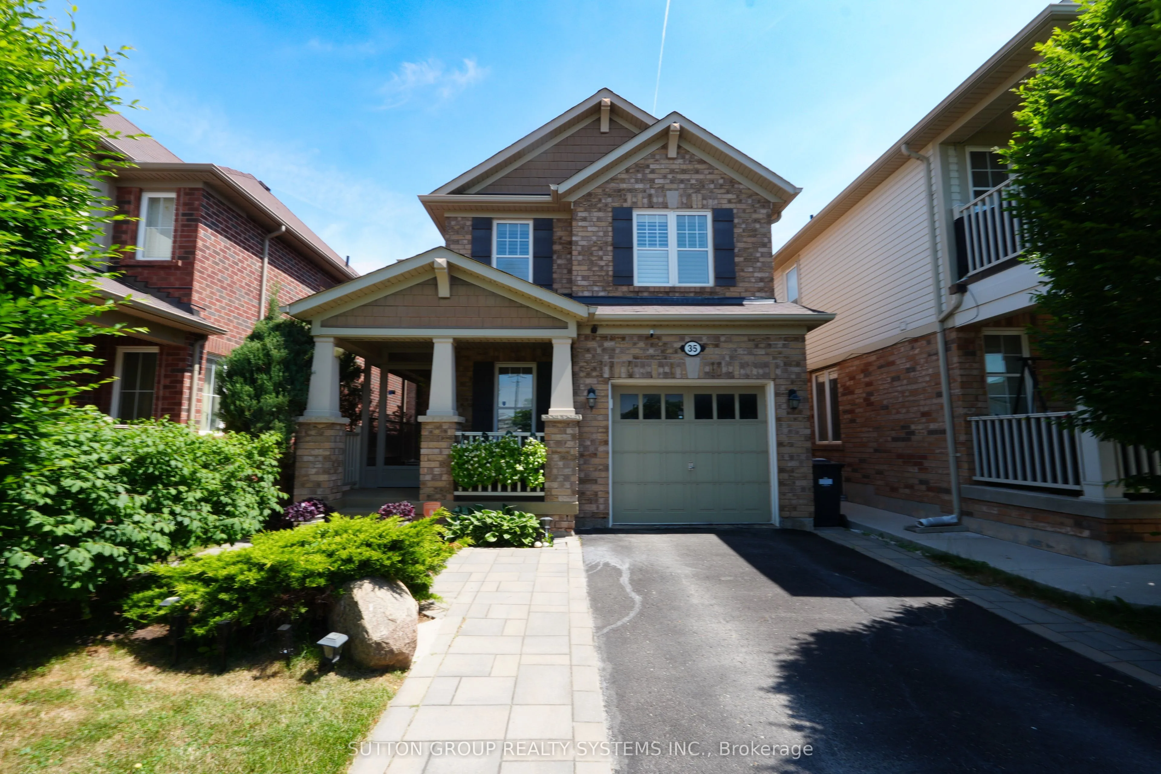 Detached Home For Sale | W12908366
