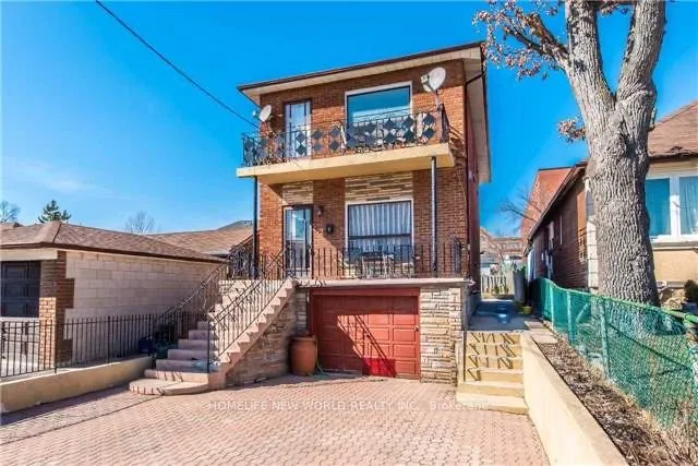 Detached Home For Lease | W12909372