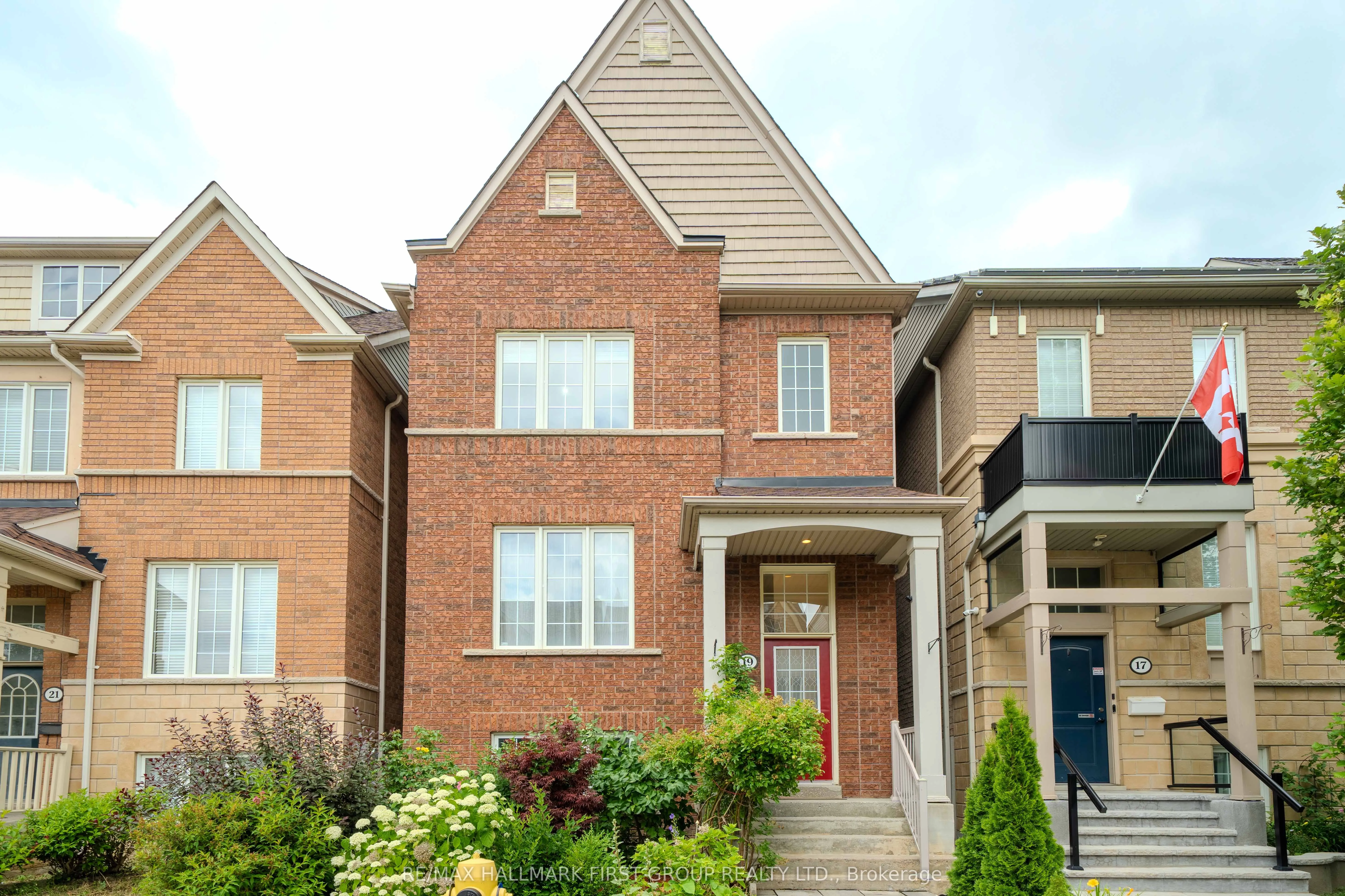 Detached Home For Sale | W12909660