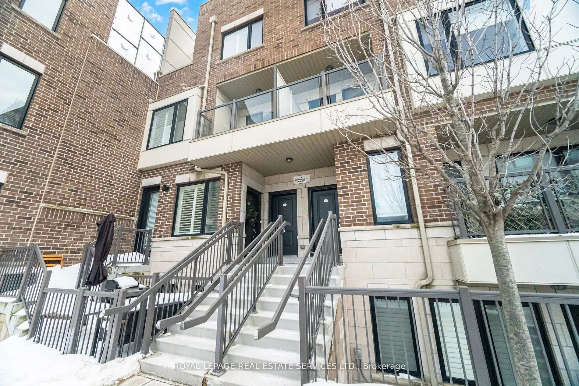 Property For Sale | W12910264