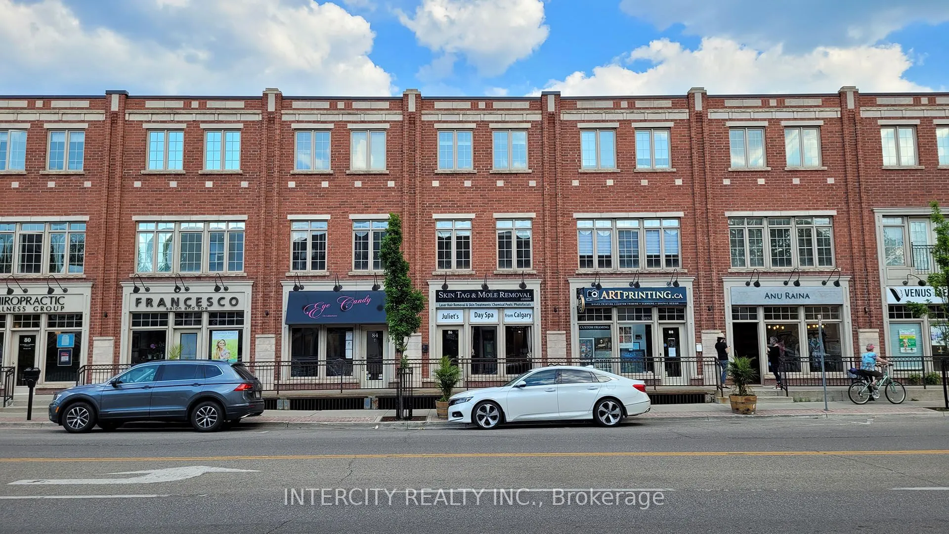 Property For Sale | W12911658