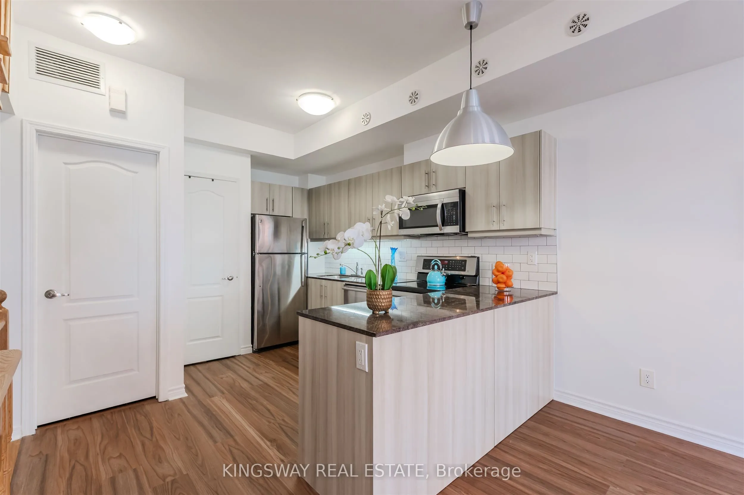 Property For Sale | W12913130