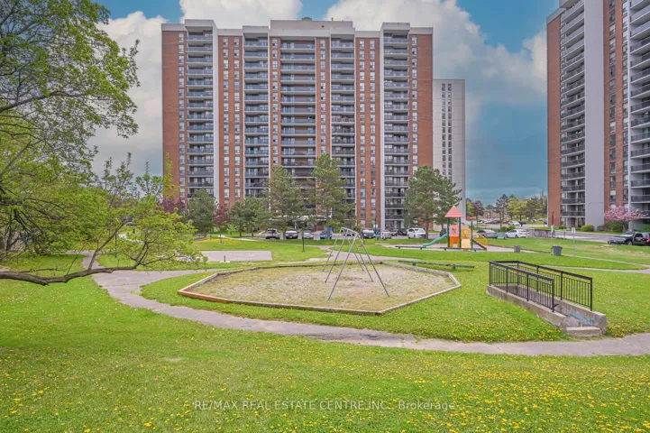 21 Knightsbridge Road, Brampton, ON L6T 3Y1