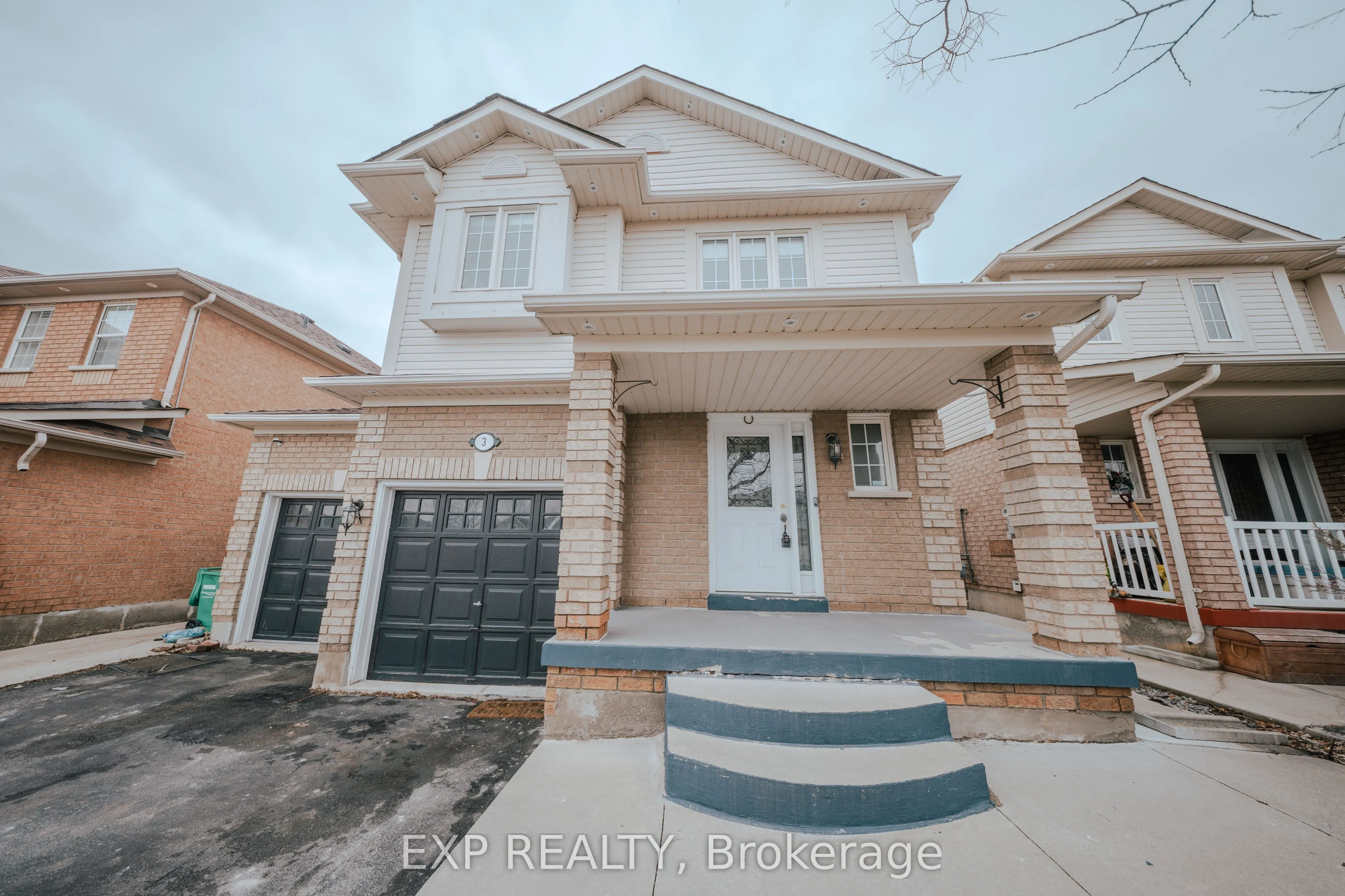 Detached Home For Sale | W12915324