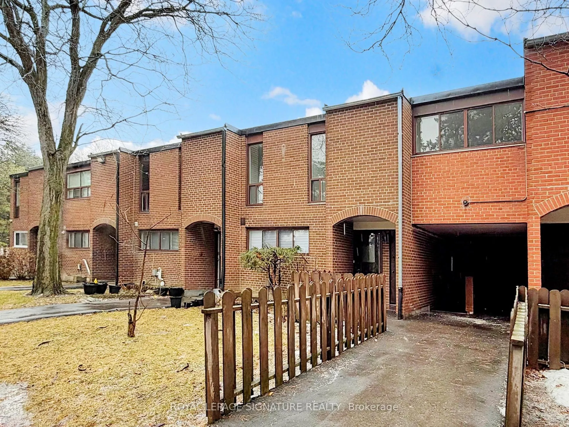 Property For Sale | W12916860
