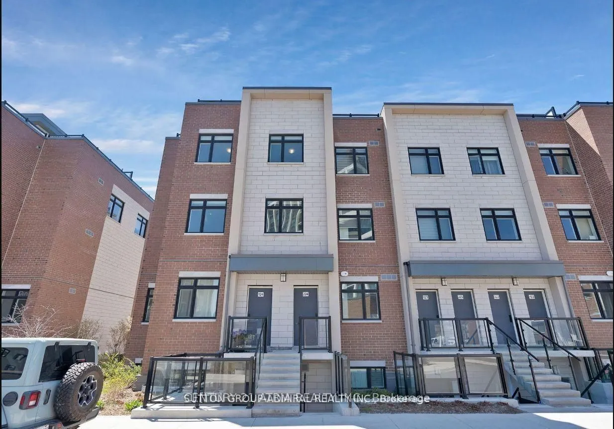 Property For Sale | W12916972