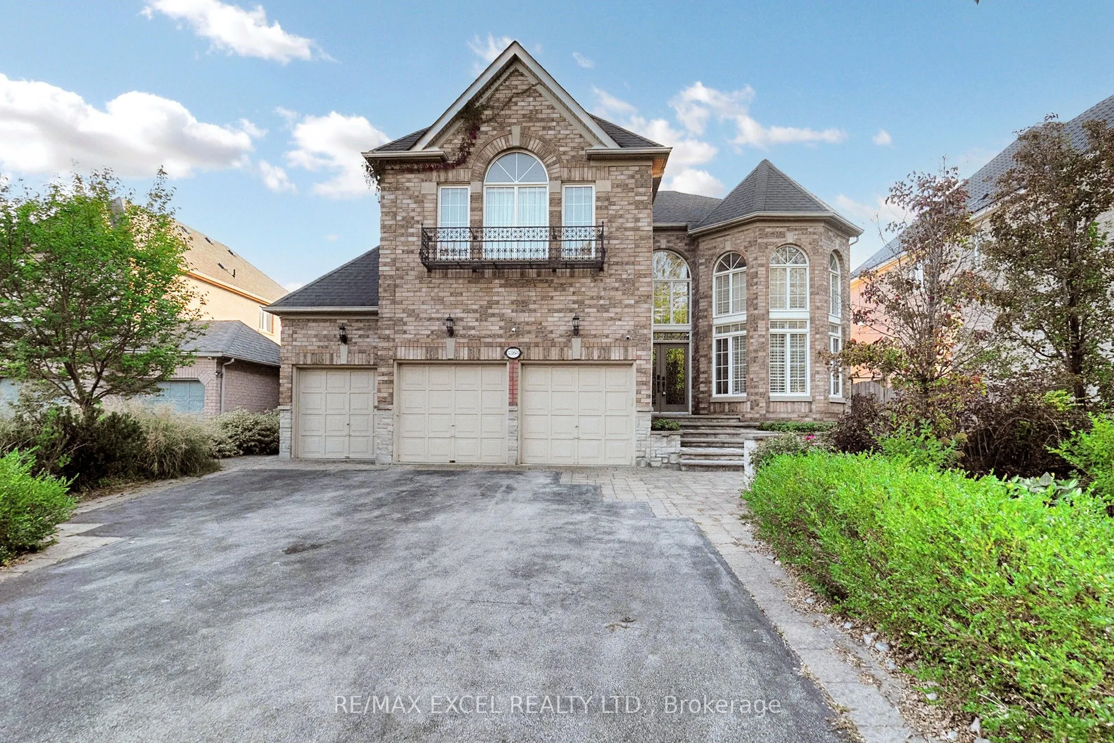 Detached Home For Sale | W12917462