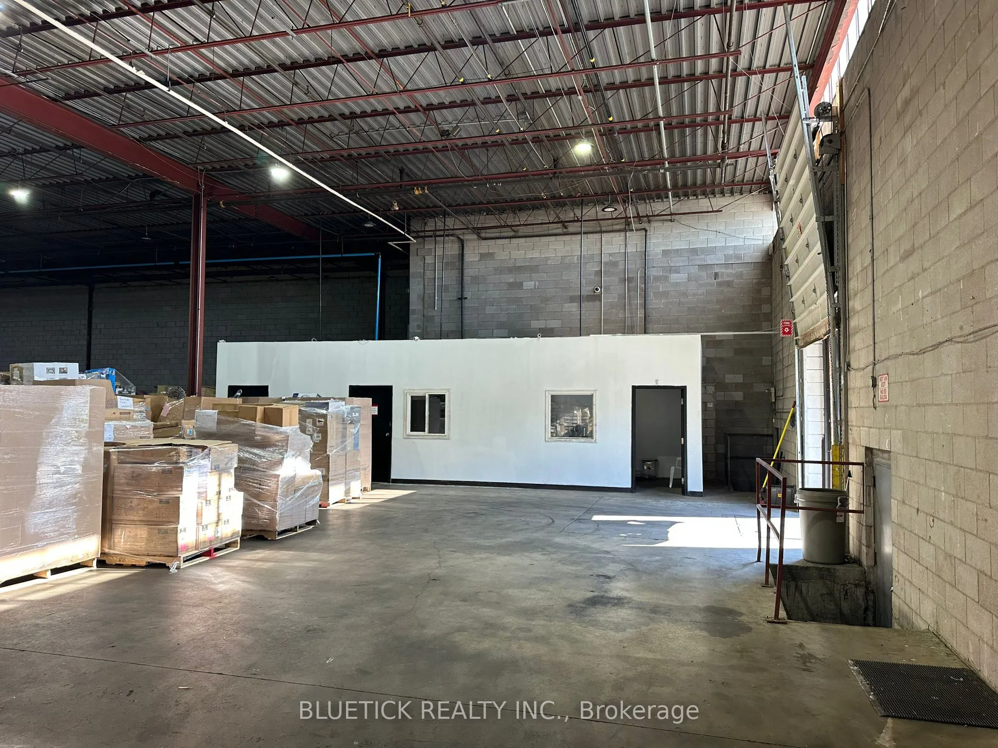 Industrial Property For Lease | W12919812
