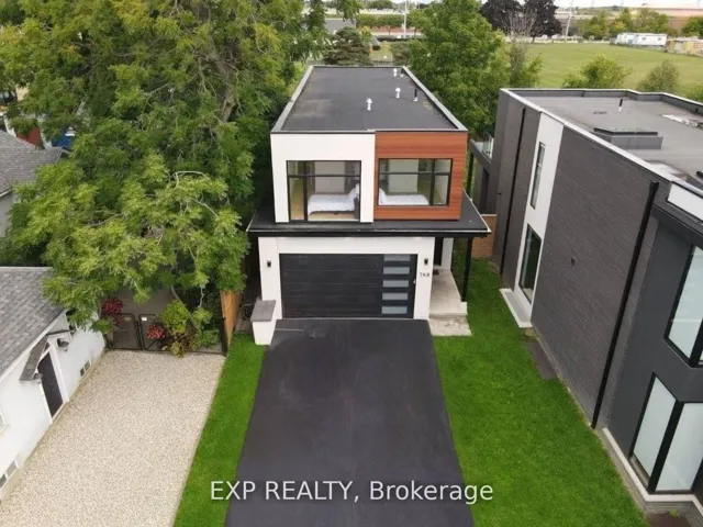 768  Montbeck  Crescent, Mississauga, ON L5G 1P3
