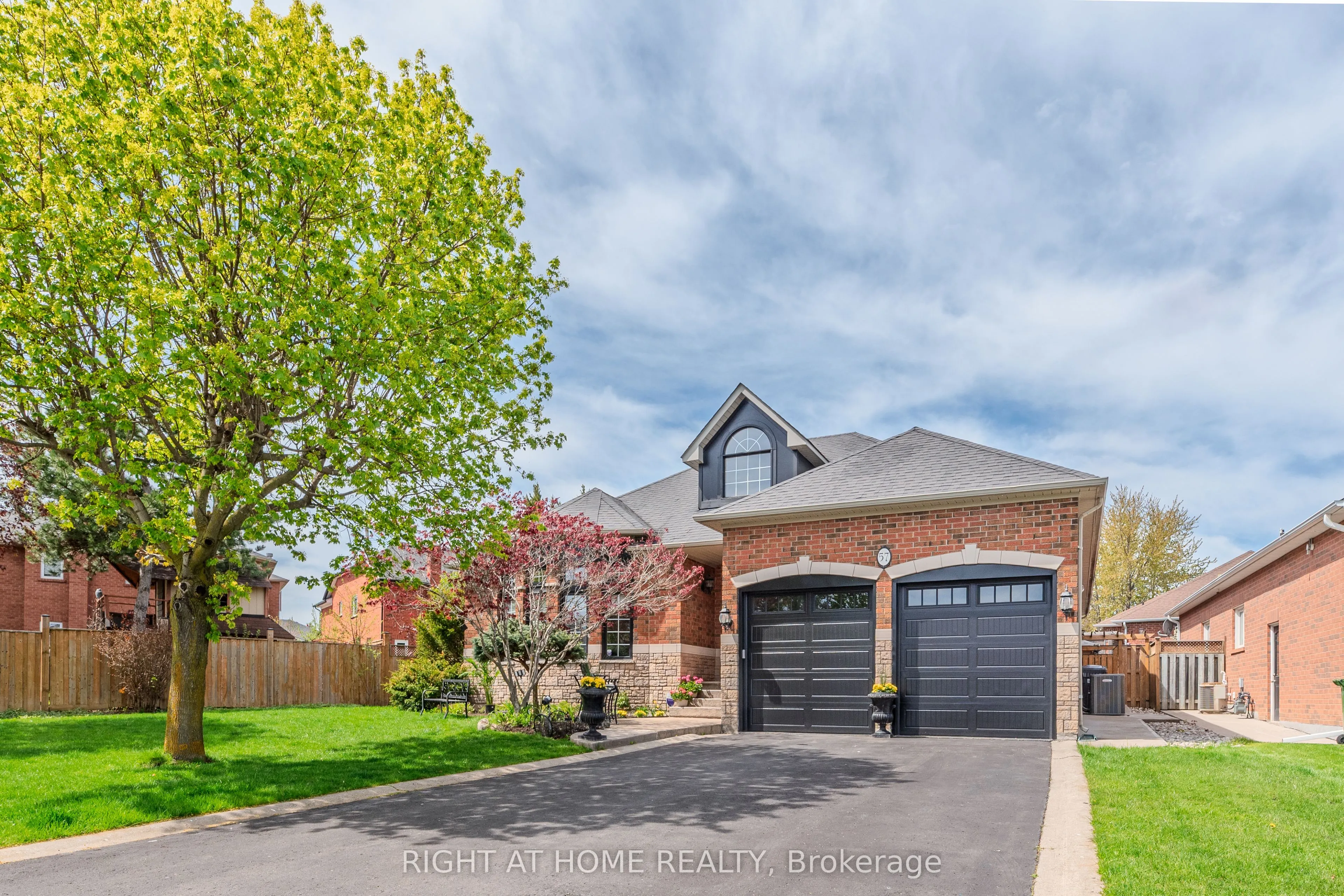 Detached Home For Sale | W12922254