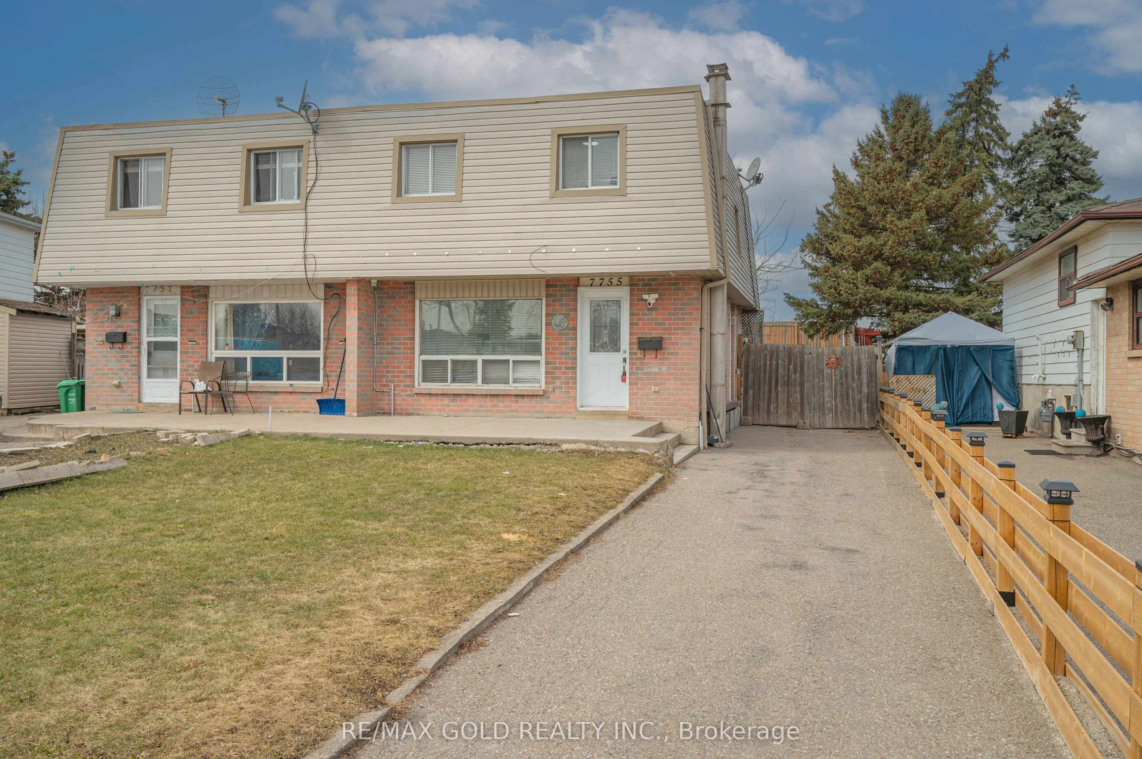 Semi-Detached Home For Sale | W12923142