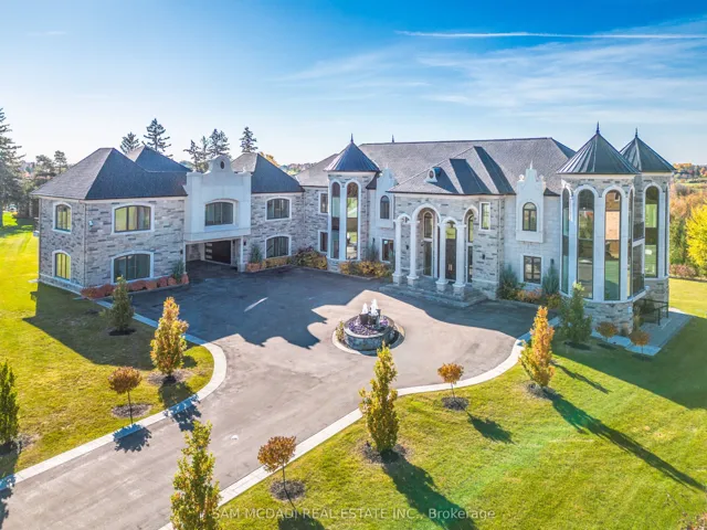4  Saint Lukes  Court, Brampton, ON L6P 1K9