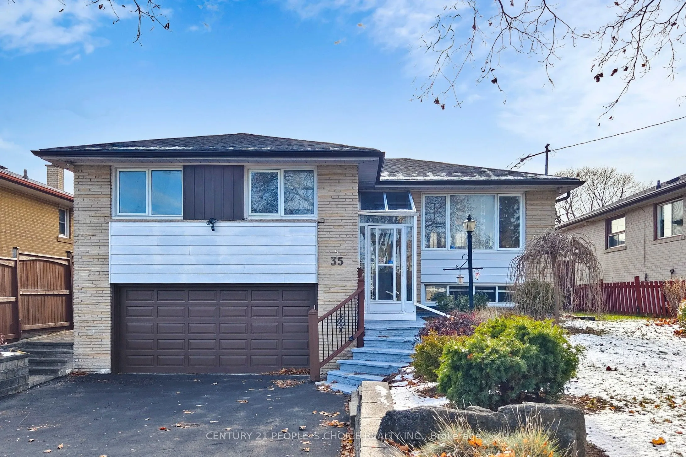 Detached Home For Sale | W12932260