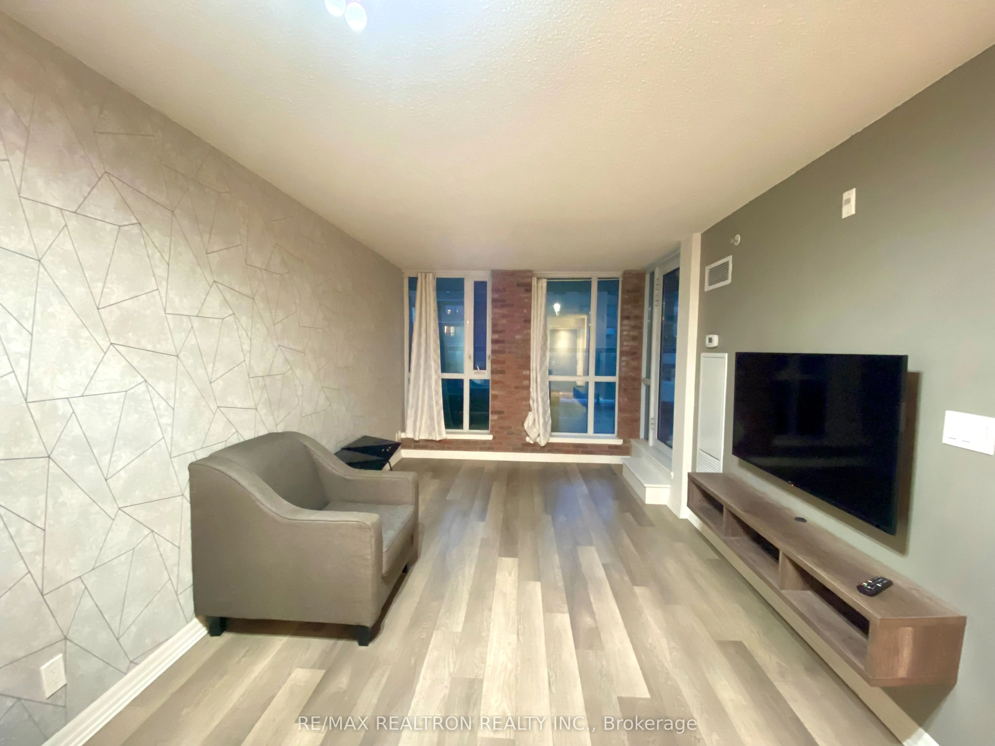 Property For Lease | W12938346
