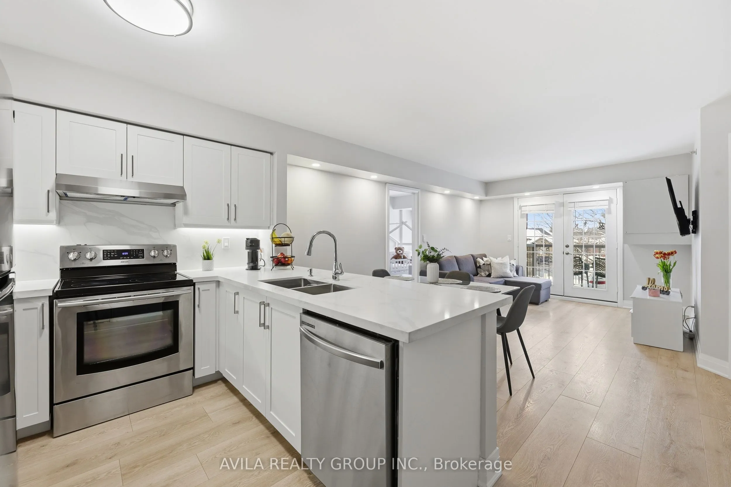 Property For Sale | W12938878