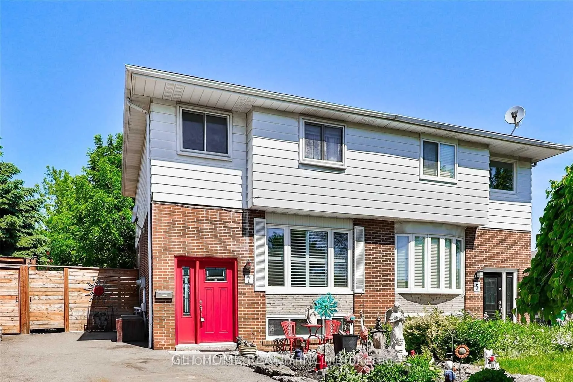 Semi-Detached Home For Sale | W12941074